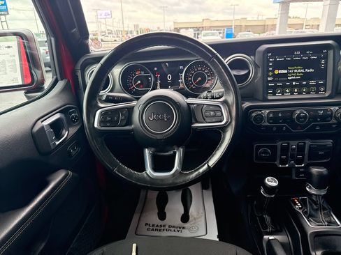 Used 2023 Jeep Wrangler Unlimited Sahara w/ LED Lighting Group AWD/4WD image 17