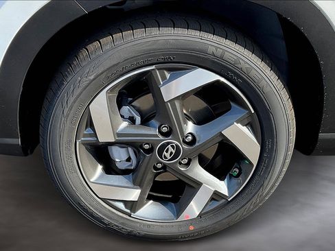 New 2026 Hyundai Venue SEL image 12