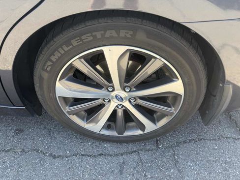 Used 2016 Subaru Legacy 2.5i Limited AWD/4WD image 9