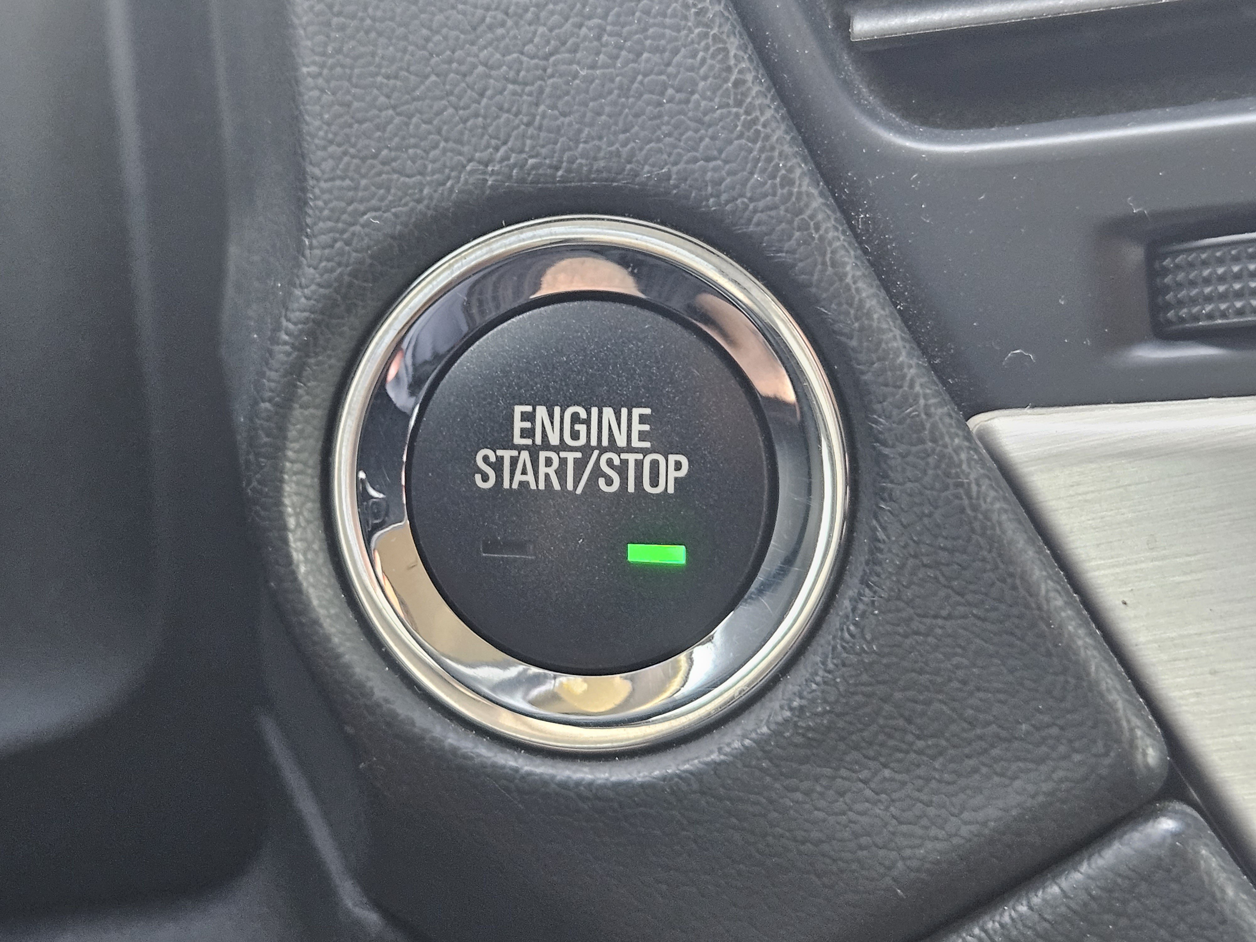 Used 2018 GMC Yukon XL Denali RWD image 21
