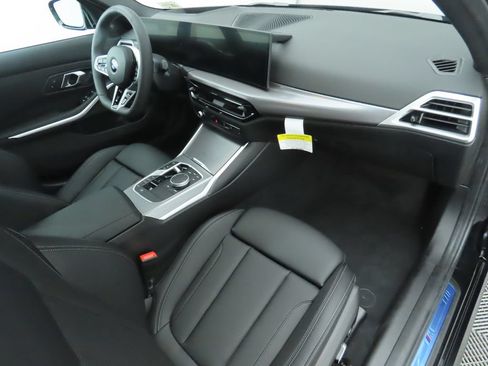 Used 2026 BMW 330i xDrive Sedan w/ M Sport Package AWD/4WD image 19