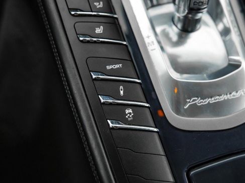 Used 2010 Porsche Panamera S image 21