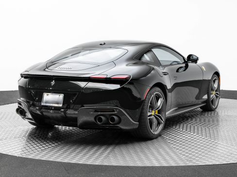 Certified 2024 Ferrari Roma image 7