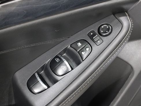Used 2019 Nissan Maxima Platinum w/ Sport Mat Group FWD image 7