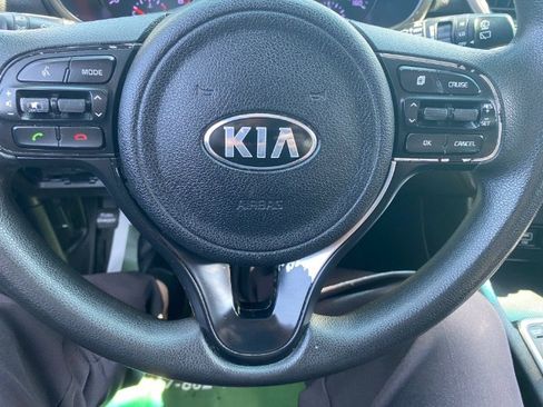 Used 2019 Kia Sportage LX image 17