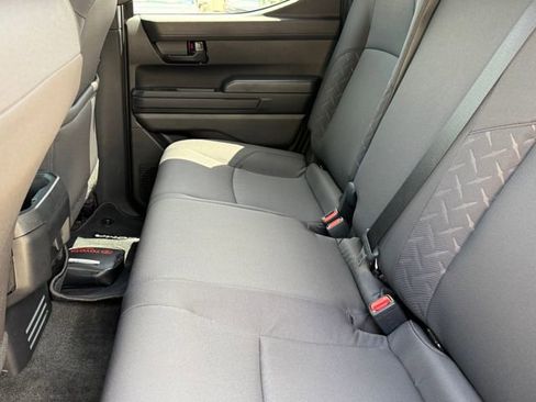 Used 2025 Toyota Tacoma SR5 image 27