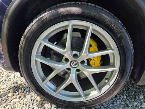 Used 2018 Alfa Romeo Stelvio Ti Sport AWD/4WD image 9