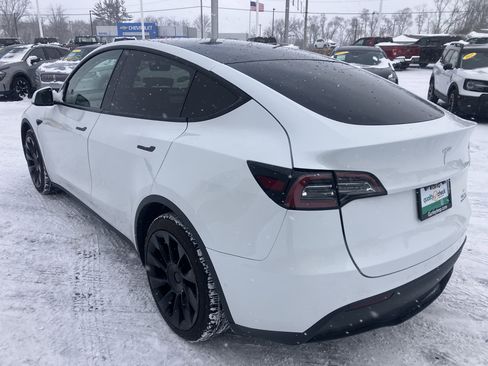 Used 2020 Tesla Model Y Performance image 5