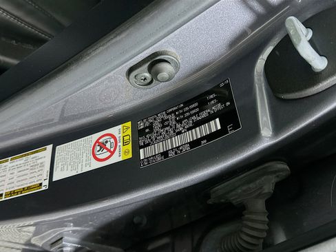 Used 2018 Lexus RX 350L image 12