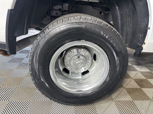 Used 2022 RAM 3500 Tradesman image 26