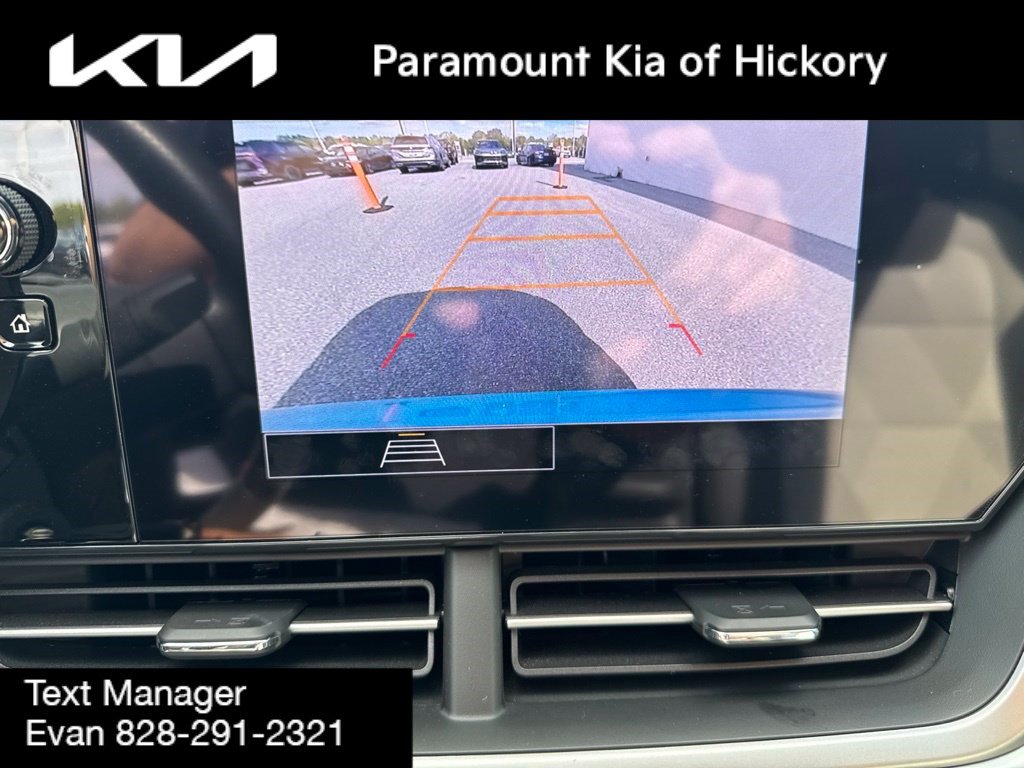Used 2025 Chevrolet Trax RS w/ Driver Confidence Package FWD image 20