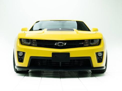 Used 2013 Chevrolet Camaro ZL1 image 6