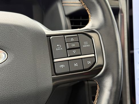 Used 2023 Ford Expedition Max Platinum image 16