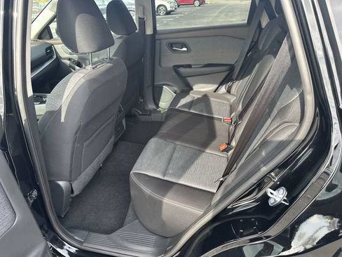 Used 2022 Nissan Rogue SV AWD/4WD image 13