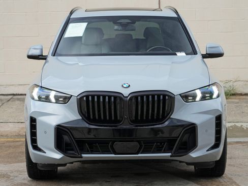 Used 2024 BMW X5 sDrive40i w/ M Sport Package RWD image 53