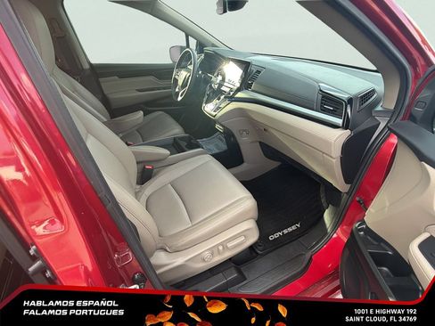 Used 2023 Honda Odyssey Touring image 35