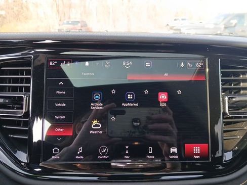 Certified 2022 Dodge Durango R/T w/ Hemi Orange Plus Package image 30