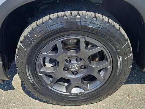 Used 2024 Honda Pilot TrailSport image 7