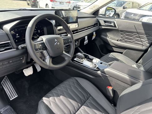 New 2026 Mitsubishi Outlander SEL FWD image 12