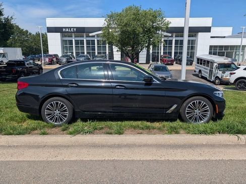 Used 2018 BMW 530i xDrive AWD/4WD image 9