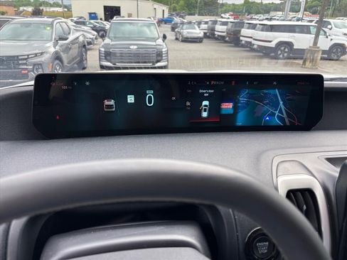 Used 2025 Ford Expedition Max Active AWD/4WD image 15