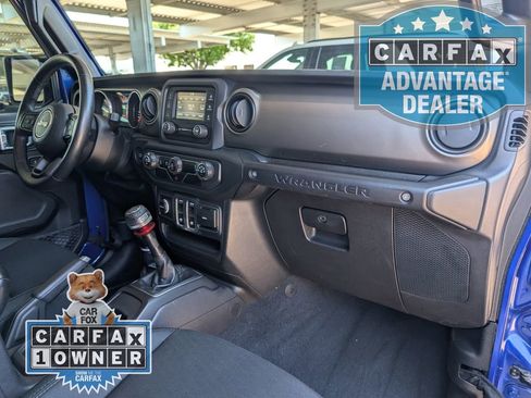 Used 2018 Jeep Wrangler Sport AWD/4WD image 19