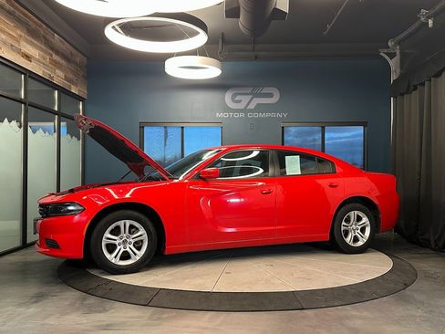 Used 2022 Dodge Charger SXT image 22