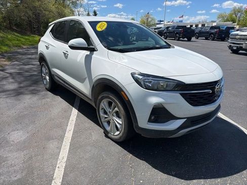 Used 2023 Buick Encore GX Preferred w/ Cold Weather Comfort Package AWD/4WD image 2