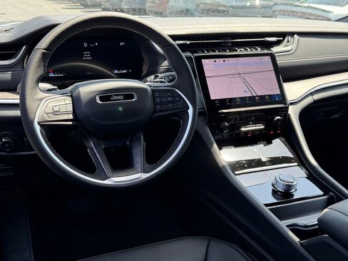 New 2025 Jeep Grand Cherokee L Limited w/ Black Appearance Package image 25