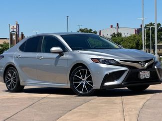 Certified 2021 Toyota Camry SE w/ Carpet Mat Package (TMS) FWD video 2