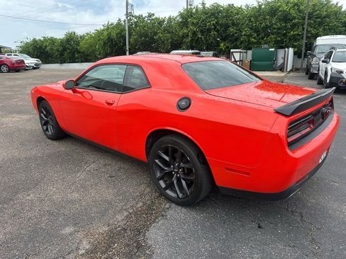Used 2020 Dodge Challenger SXT w/ Blacktop Package RWD image 6