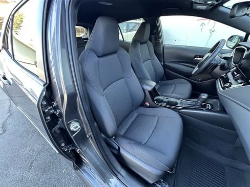 Used 2023 Toyota Corolla SE image 14