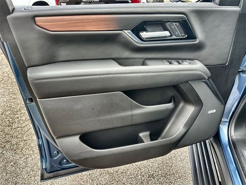 New 2026 GMC Yukon XL Denali w/ Sun & Power Step Package image 21