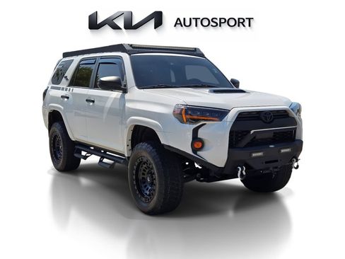 Used 2021 Toyota 4Runner TRD Off-Road Premium AWD/4WD image 3