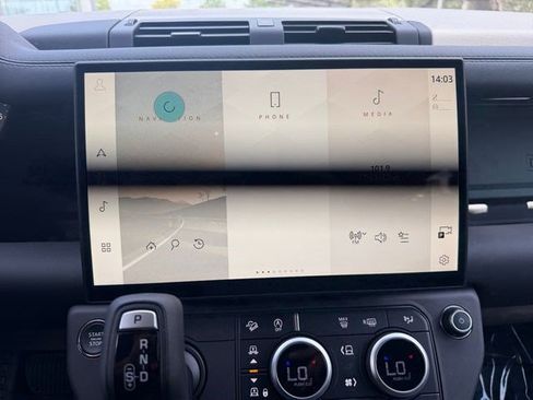 New 2026 Land Rover Defender 110 Trophy Edition AWD/4WD image 20