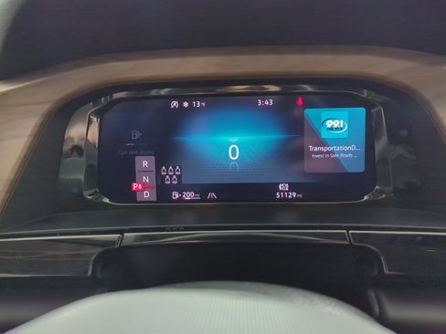 Used 2024 Volkswagen Atlas SE image 18