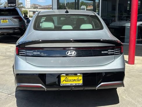 Used 2025 Hyundai Sonata SEL FWD image 4