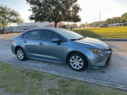 Used 2024 Toyota Corolla LE FWD image 7