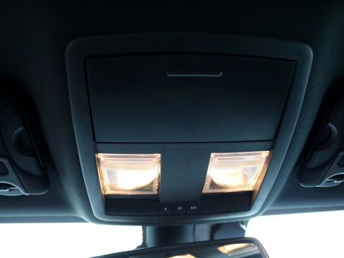 Used 2023 Dodge Challenger R/T image 30