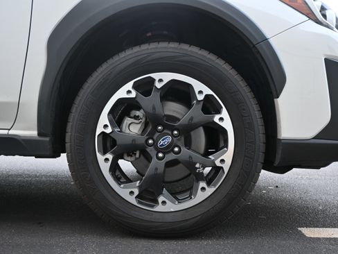 Used 2023 Subaru Crosstrek 2.0i Premium w/ Popular Package #3 image 13