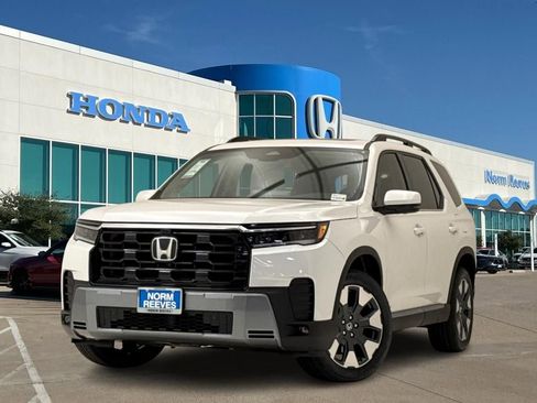 New 2026 Honda Pilot Touring image 1