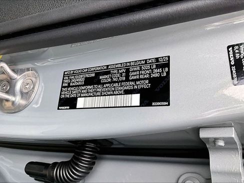 New 2026 Volvo XC40 B5 Ultra w/ Protection Package Premier AWD/4WD image 8