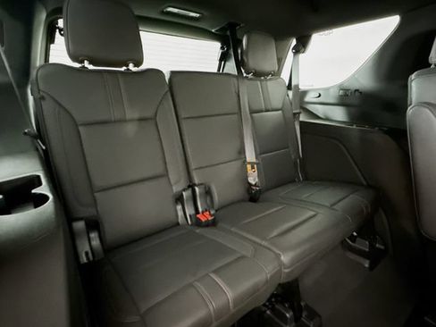 Used 2022 Chevrolet Tahoe RST w/ Luxury Package AWD/4WD image 29
