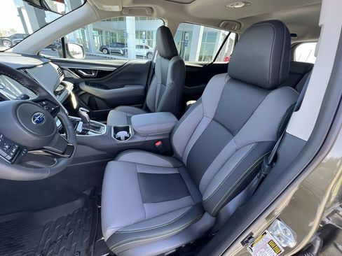 Certified 2025 Subaru Outback Onyx Edition w/ Popular Package #2 image 19