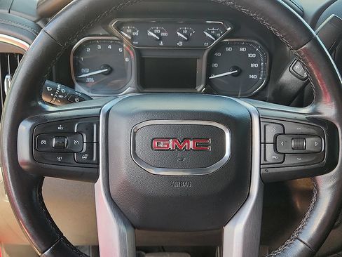 Used 2021 GMC Sierra 1500 Elevation w/ X31 Off-Road Package AWD/4WD image 12