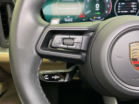 Certified 2024 Porsche Cayenne AWD/4WD image 38
