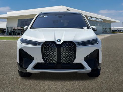 Used 2023 BMW iX xDrive50 w/ Sport Package image 3