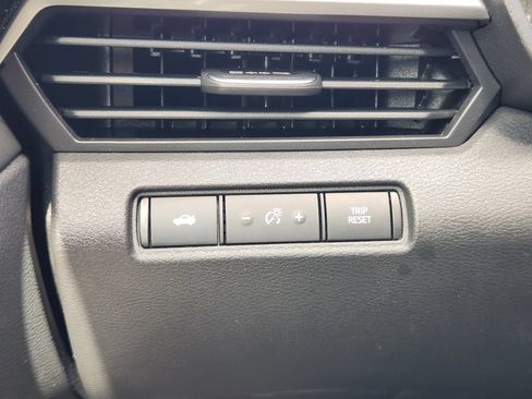 Used 2024 Nissan Altima 2.5 S FWD image 22