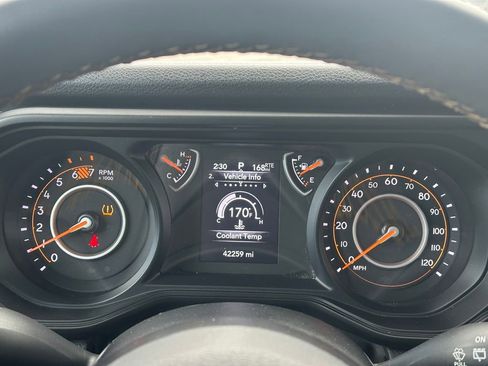 Used 2024 Jeep Wrangler Sport S image 22