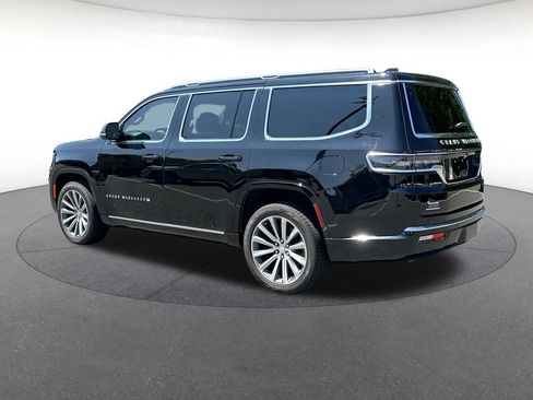 Certified 2022 Jeep Grand Wagoneer Series I AWD/4WD image 3